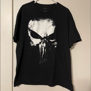 Mens punisher t-shirt.